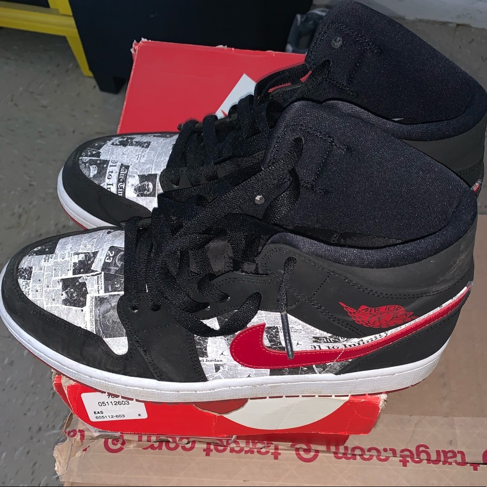 Men’s Jordan 1 Mids Newspaper Air Times
